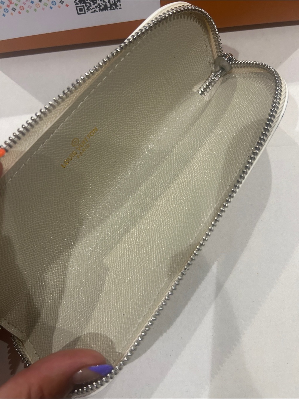 PEN CASE - Picture 4 of 4